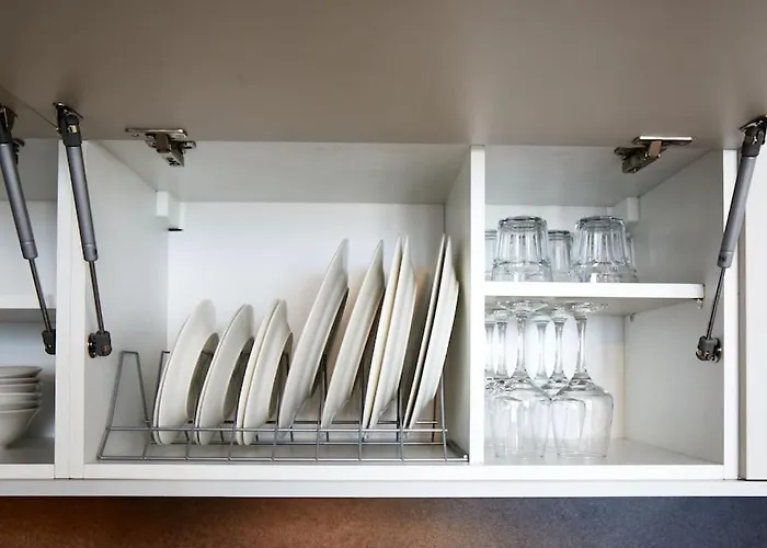 Crispi Luxury & Spacious Apt-Sour Sisters Apts