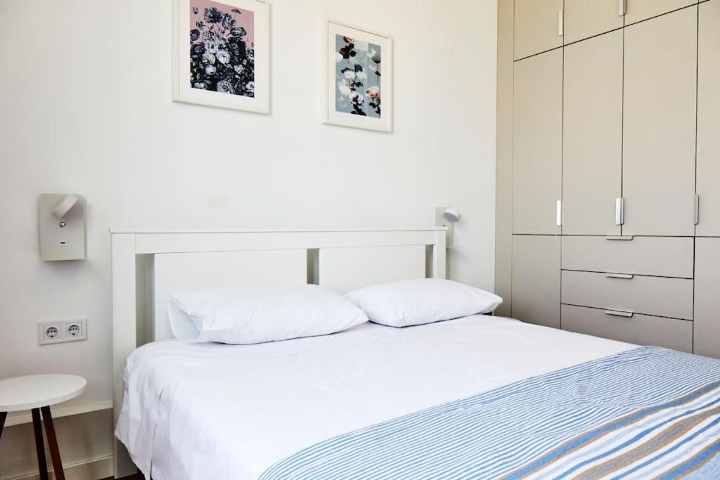 Crispi Luxury & Spacious Apt-sour Sisters Apts Apartment