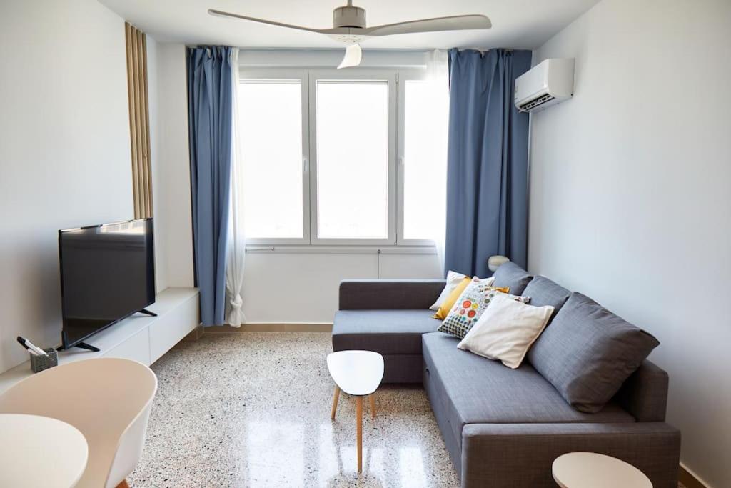 Crispi Luxury & Spacious Apt-sour Sisters Apts Apartment