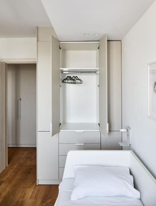 Apartment Crispi Luxury & Spacious Apt-sour Sisters Apts *